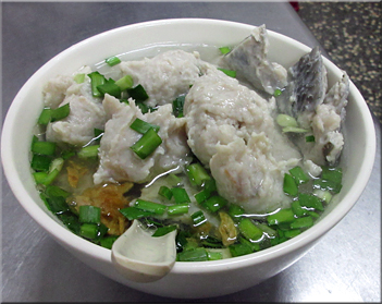 阿惠虱目魚米粉攤